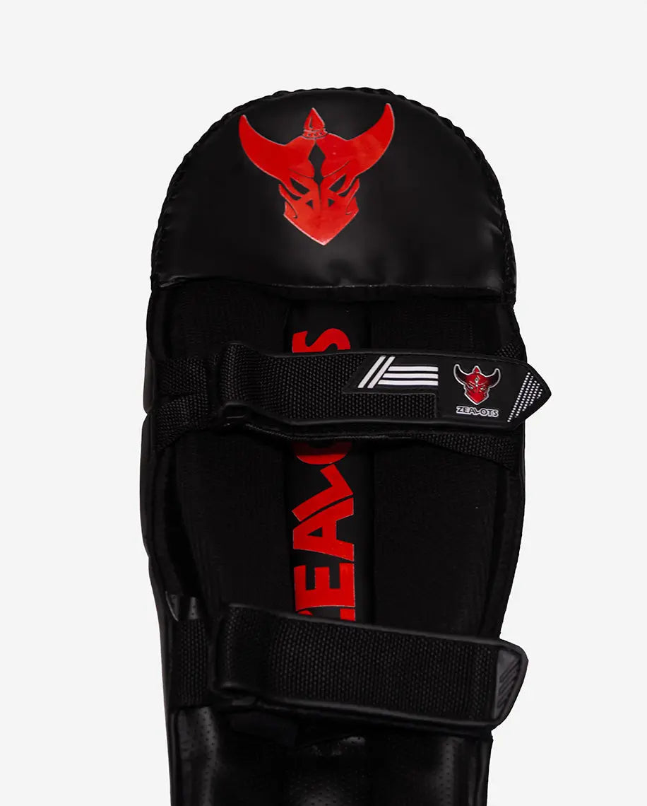 SafeGuard Pro Wicket Keeper Pads - Dark Night Series ZEALOTS